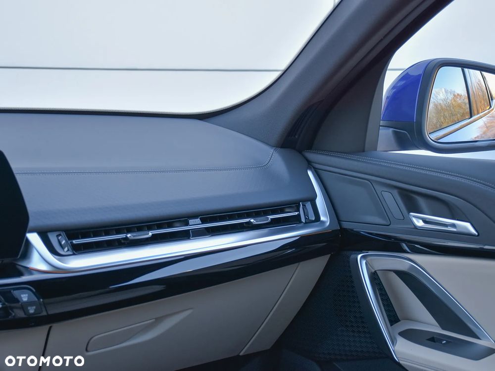 BMW X2 sDrive18d - 33