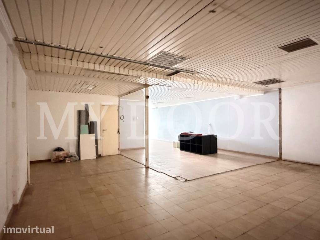 Arrendamento de LOJA / ARMAZÉM em Moscavide - Grande imagem: 2/9