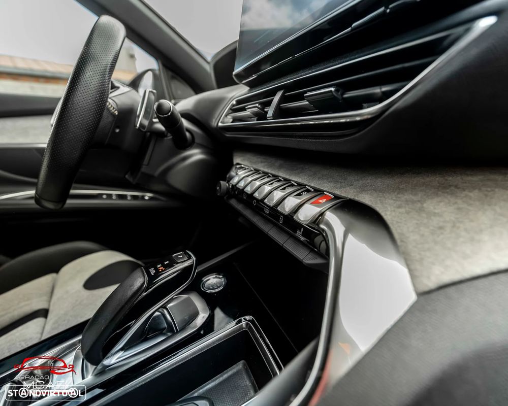 Peugeot 3008 1.6 Hybrid GT Line e-EAT8 - 20