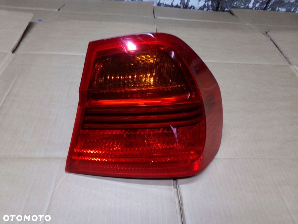 lampa prawa tył tylna wkład bmw e90 sedan europa