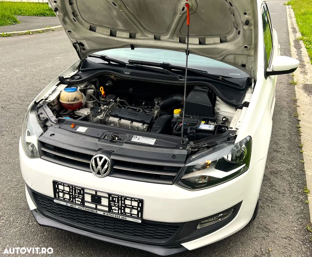 Volkswagen Polo 1.2 Tour Edition - 12