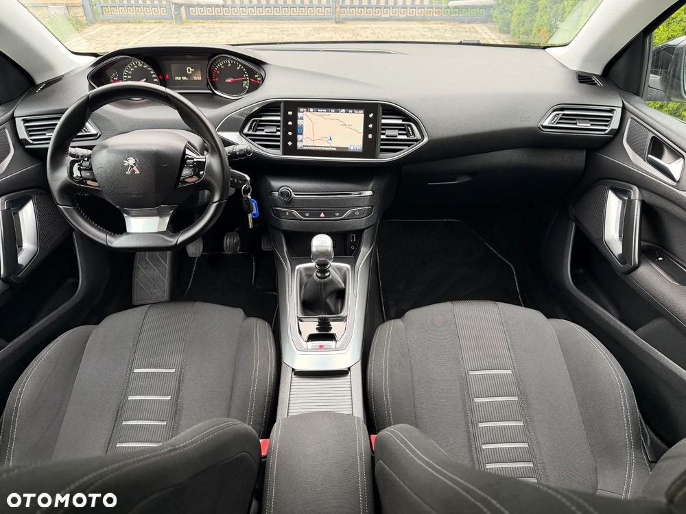 Peugeot 308 - 18