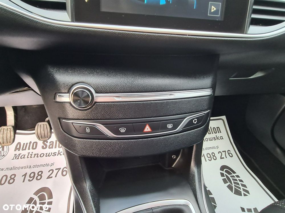 Peugeot 308 1.2 PureTech Allure S&S - 19