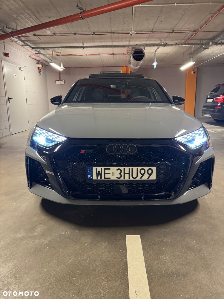 Audi RS3 Limousine - 3