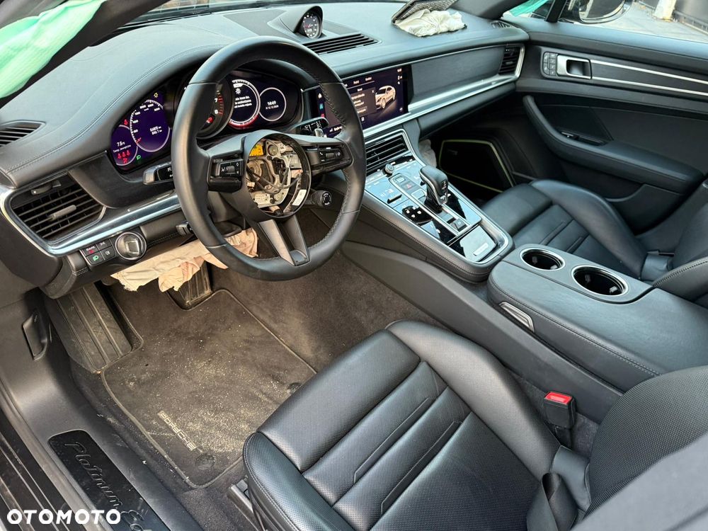 Porsche Panamera - 19