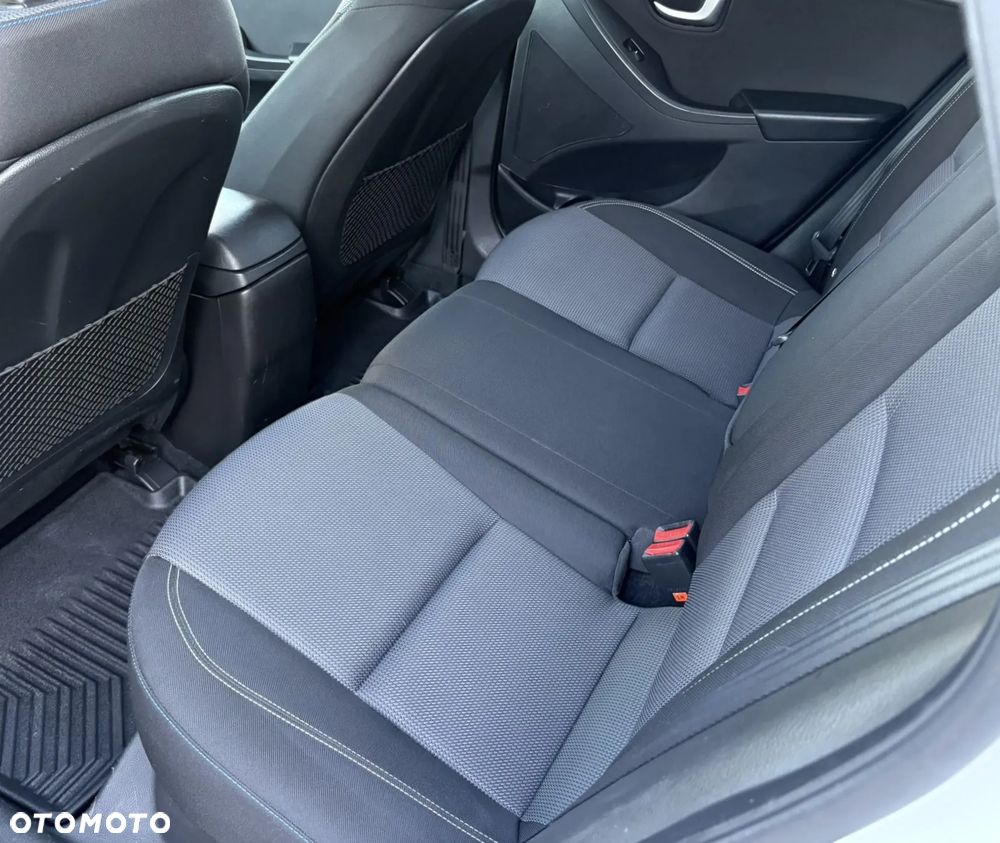 Hyundai i30 1.6 CRDi Comfort - 19