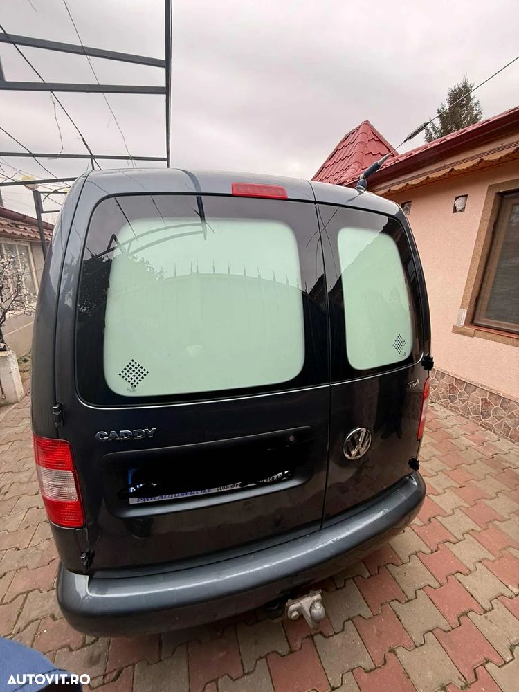 Volkswagen Caddy - 9
