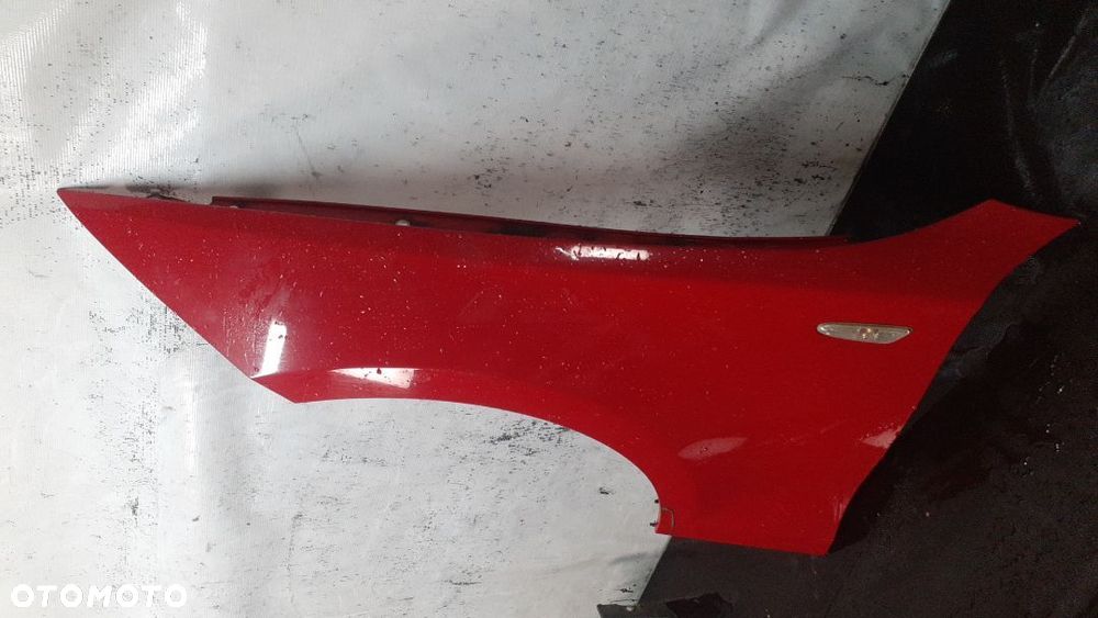 * BŁOTNIK PRZEDNI PRZOD  LEWY BMW 1 E81 E82 E87 E88 438 JAPANROT DO MALOWANIA CZERWONY - 3