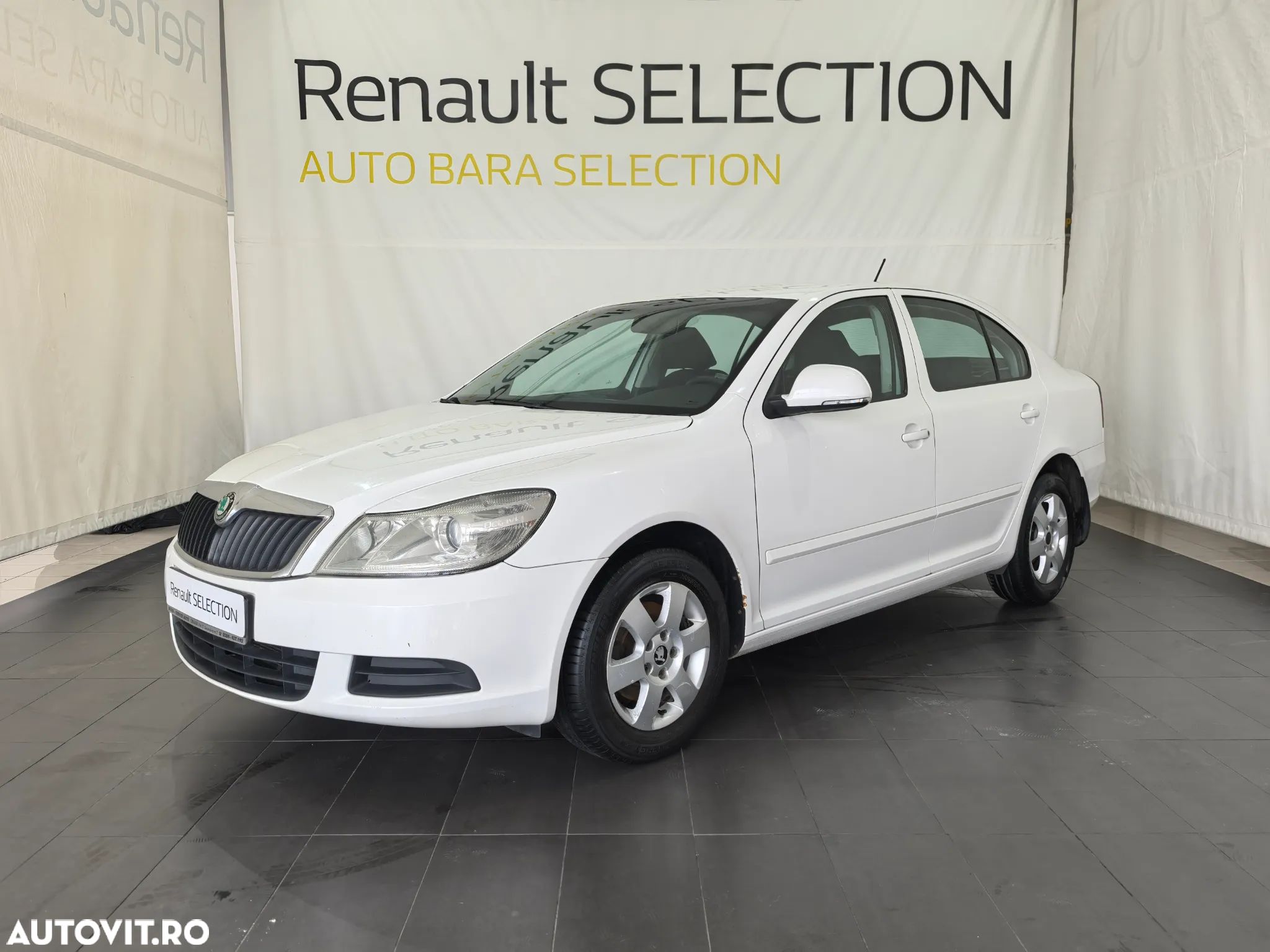 Skoda Octavia 1.6 TDI Ambiente - 1