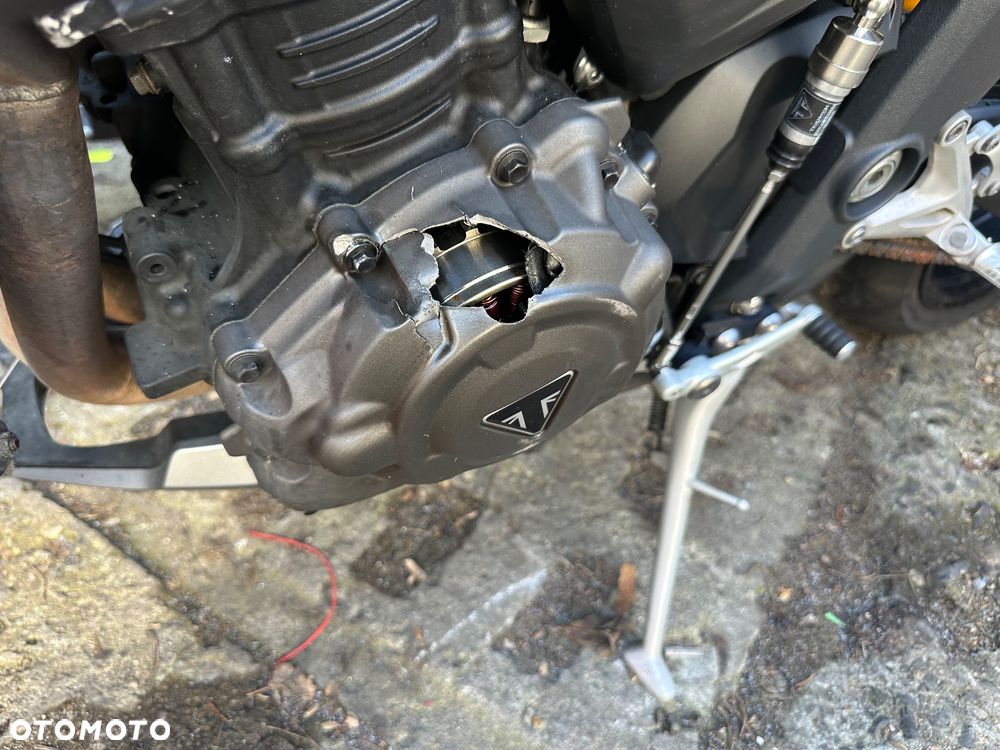 Triumph Speed Triple - 16