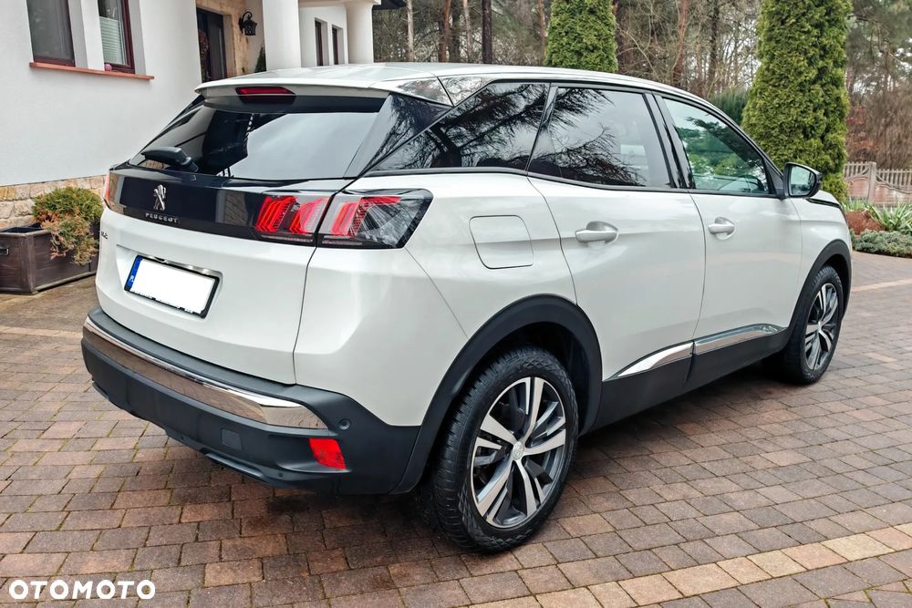 Peugeot 3008 1.2 PureTech mHEV Allure Pack S&S e-DCS6 - 5