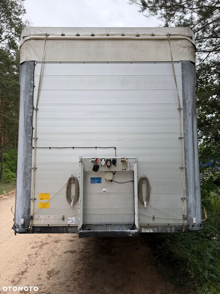 Schmitz Cargobull FIRANKA / 20 SZTUK DO WYBORU / BARDZO ŁADNE OPONY / Z PEŁNYM WYPOSAŻENIEM DO ZAŁADUNKU / 2 KOŁA ZAPASOWE / DOSTĘPNE KOLORY SREBRNY - NIEBIESKI - CZERWONY / NIEKTÓRE MAJĄ NOWE PLANDEKI !! - 29