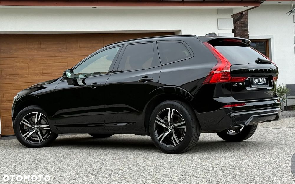 Volvo XC 60 B4 D AWD Plus Dark - 8