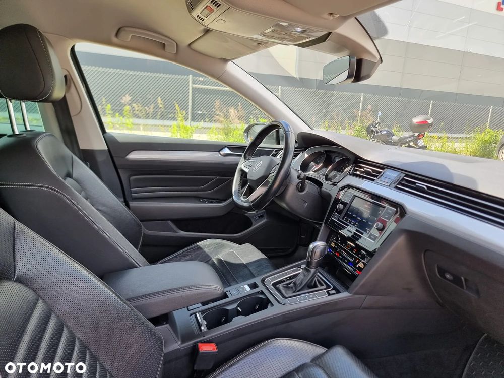 Volkswagen Passat 2.0 TSI Business DSG - 11
