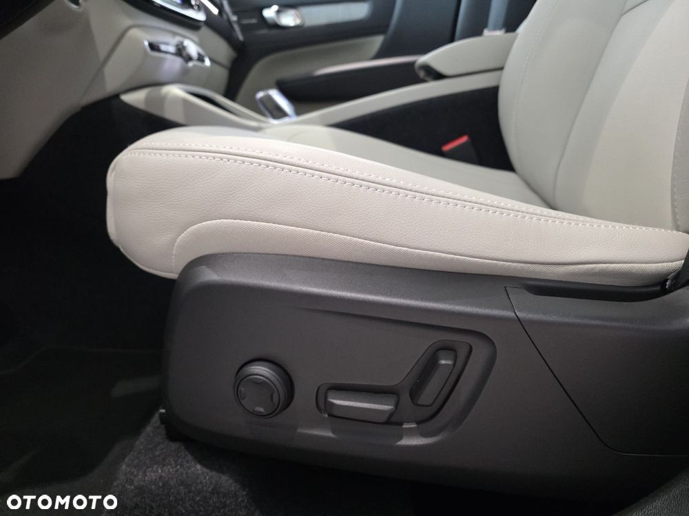 Volvo XC 40 - 11
