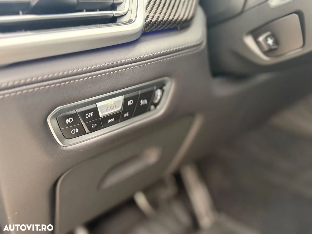BMW X6 M M50d - 12