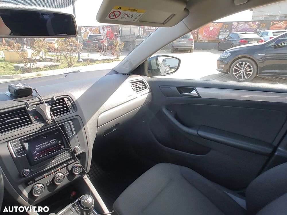 Volkswagen Jetta 1.2 TSI Comfortline - 13