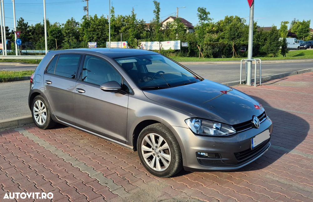 Volkswagen Golf 1.2 TSI BMT Comfortline - 9
