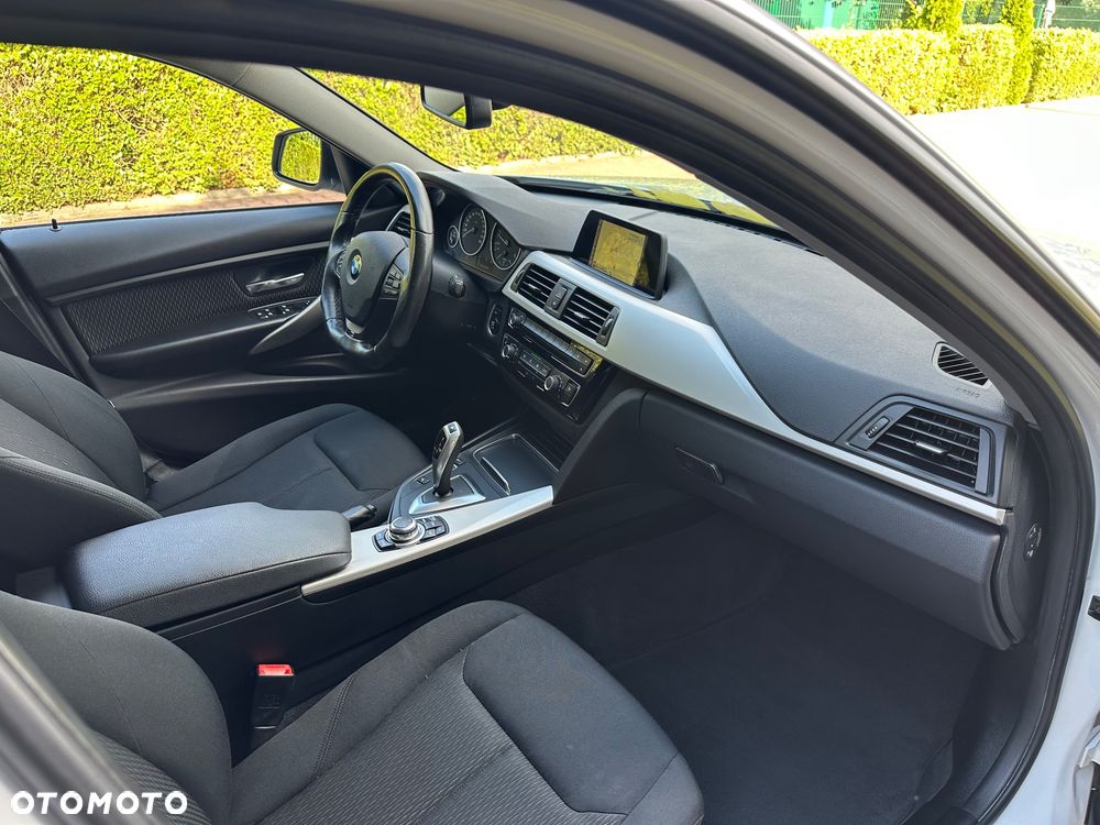 BMW Seria 3 - 29