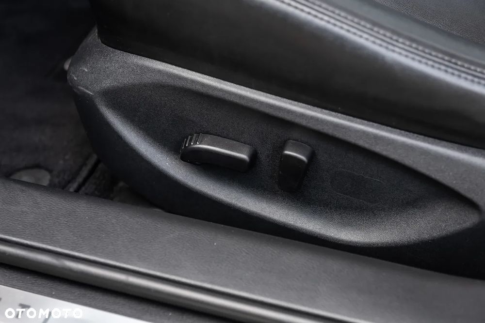 Infiniti Q50 - 19