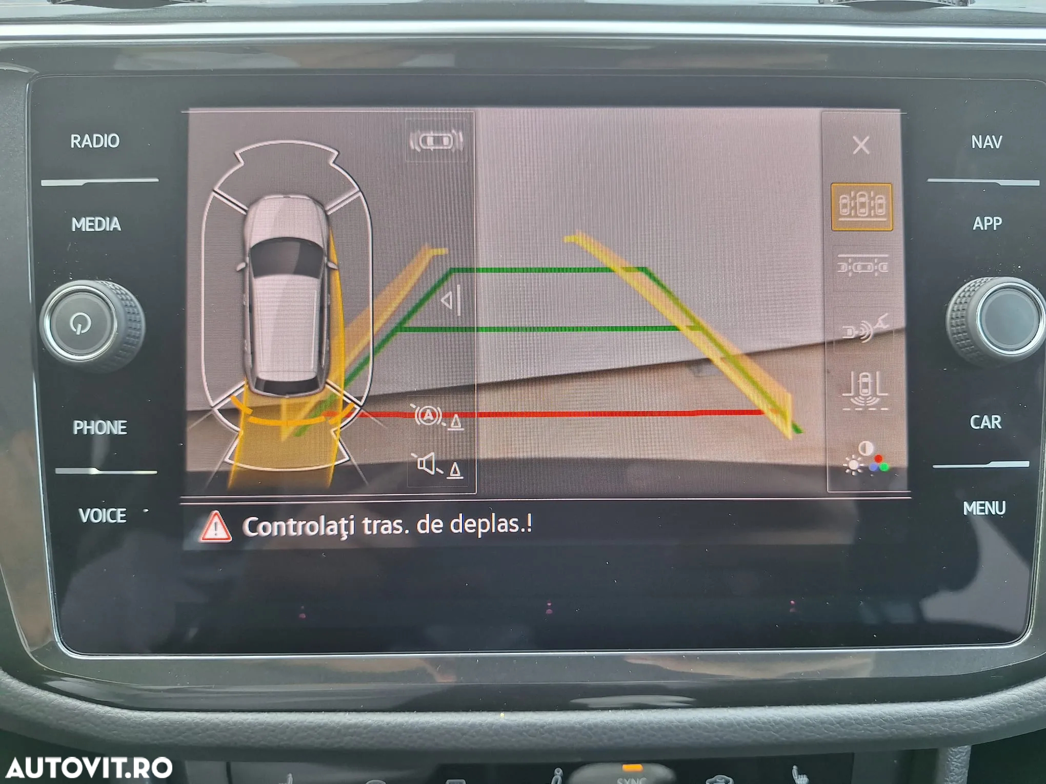 Volkswagen Tiguan 2.0 TDI SCR 4MOTION DSG Elegance - 12