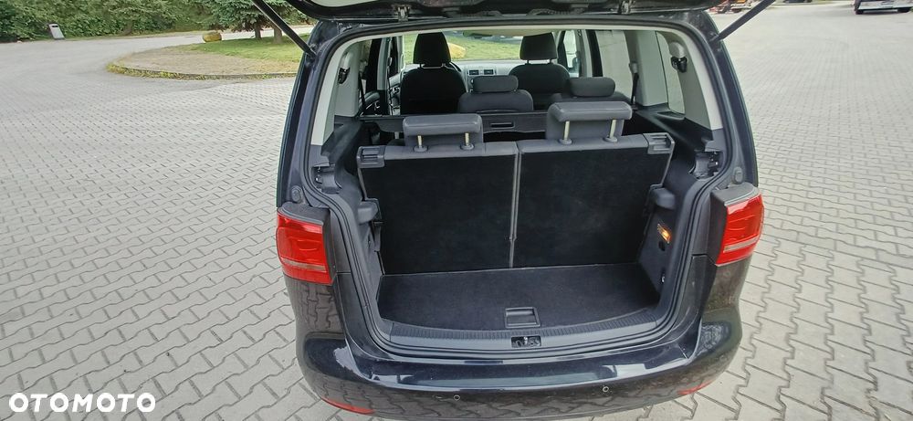 Volkswagen Touran 2.0 TDI DPF DSG Highline - 21