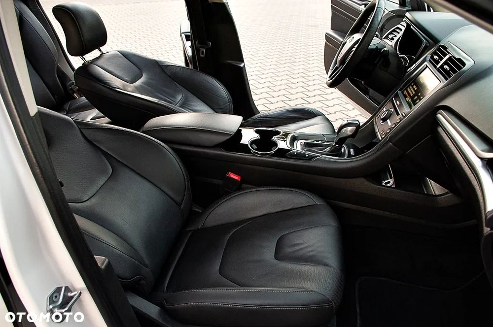Ford Mondeo 2.0 TDCi ST-Line PowerShift - 22