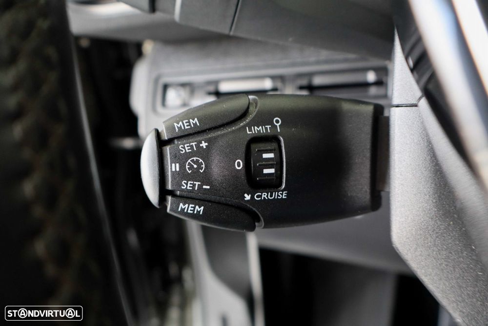 Peugeot 3008 1.5 BlueHDi Allure - 18