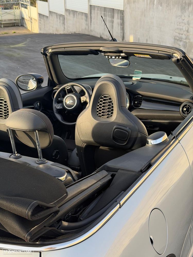 MINI Cabrio Cooper Auto - 8