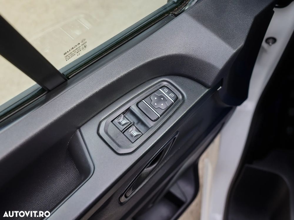 RENAULT Trafic 2022 — imagine 18