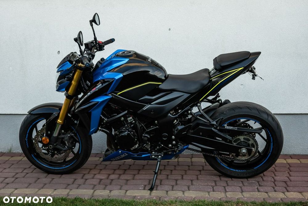 Suzuki GSX - 5