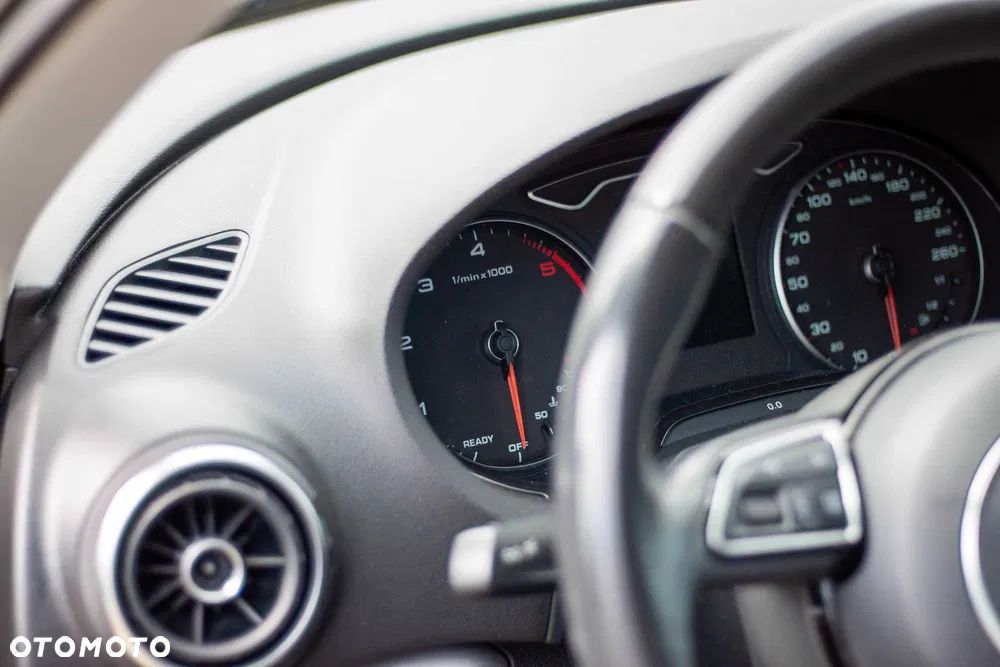 Audi A3 Sportback 2.0 TDI S tronic - 8