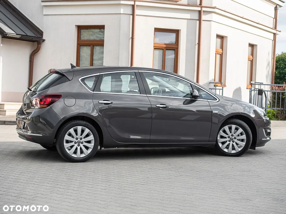 Opel Astra 1.4 Turbo Cosmo - 15