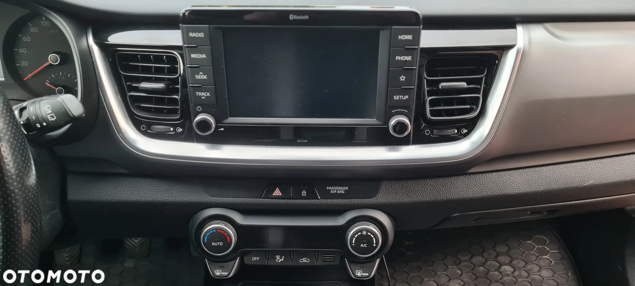 Kia Stonic 1.4 L - 26