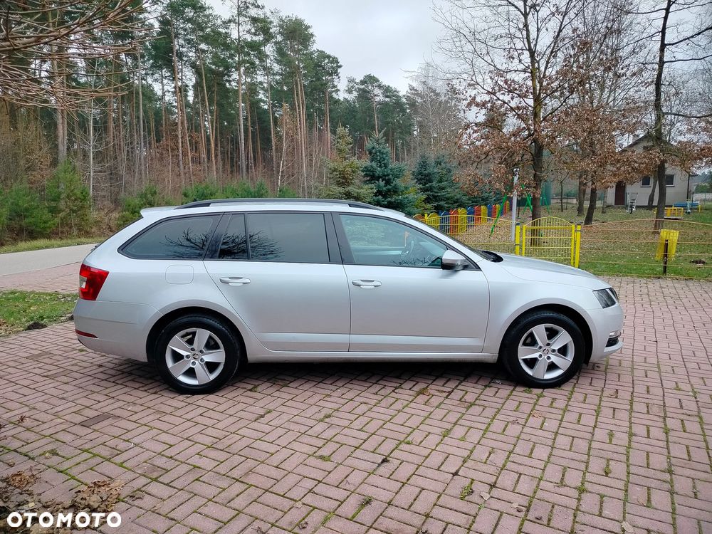 Skoda Octavia 1.5 TSI GPF ACT Style DSG - 4