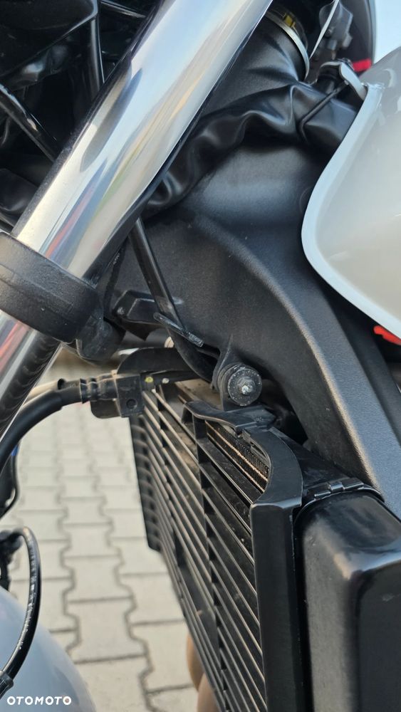 Honda CBF - 16