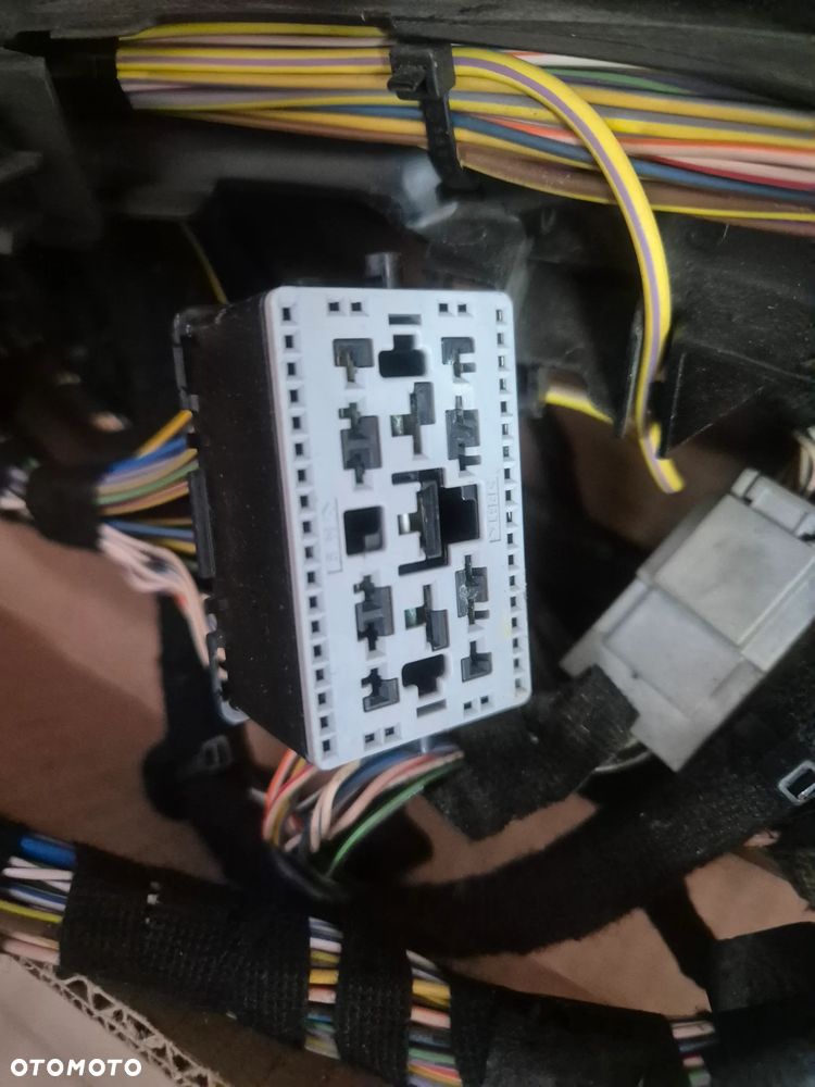 WIĄZKA ELEKTRYCZNA PAKI TYŁ DO LAMP L1 FORD TRANSIT CUSTOM I  MK8 12r+ - 2