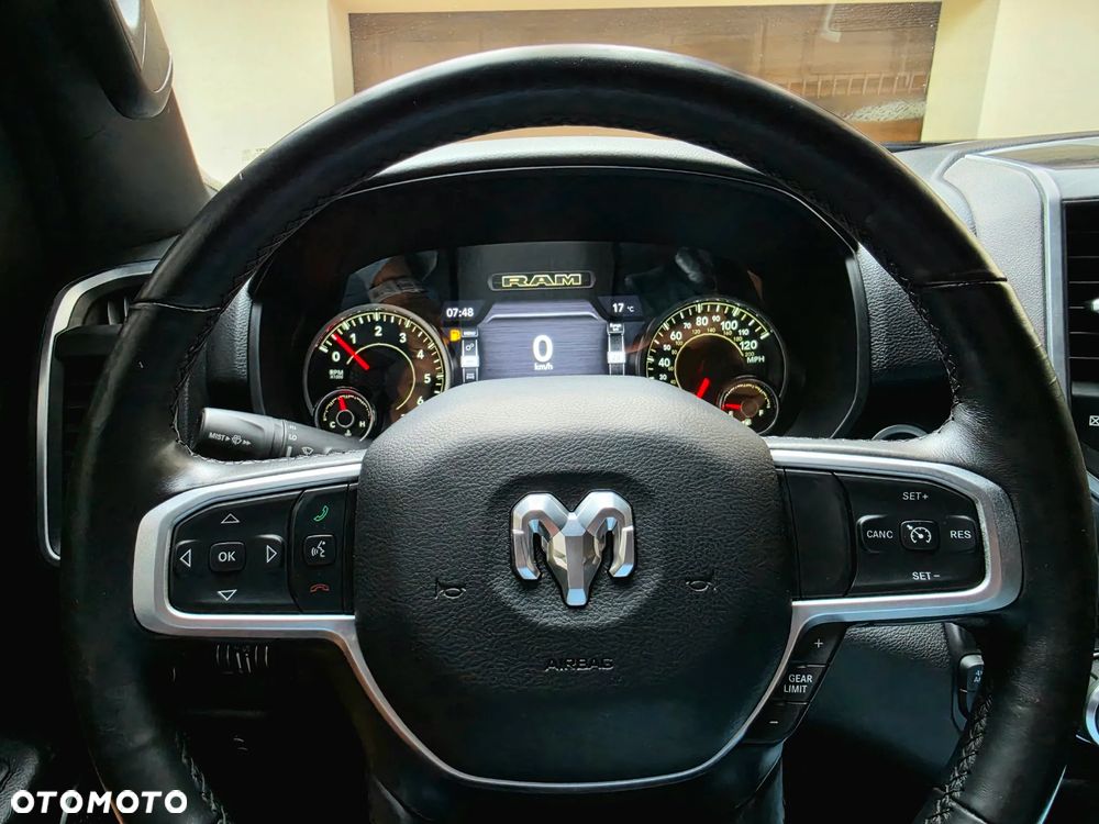 Dodge RAM - 28