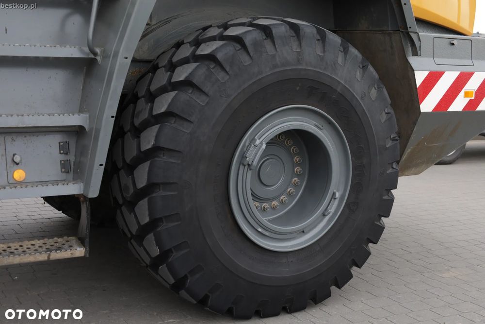 Liebherr L566 XPower - 24