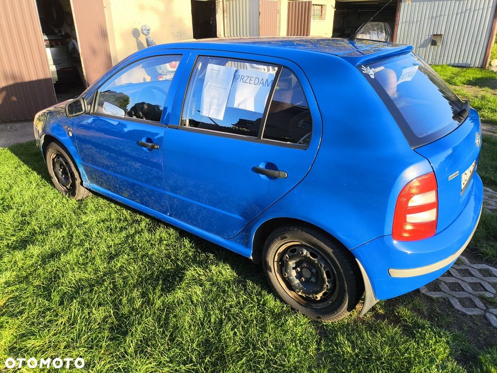 Skoda Fabia 2002 photo 3