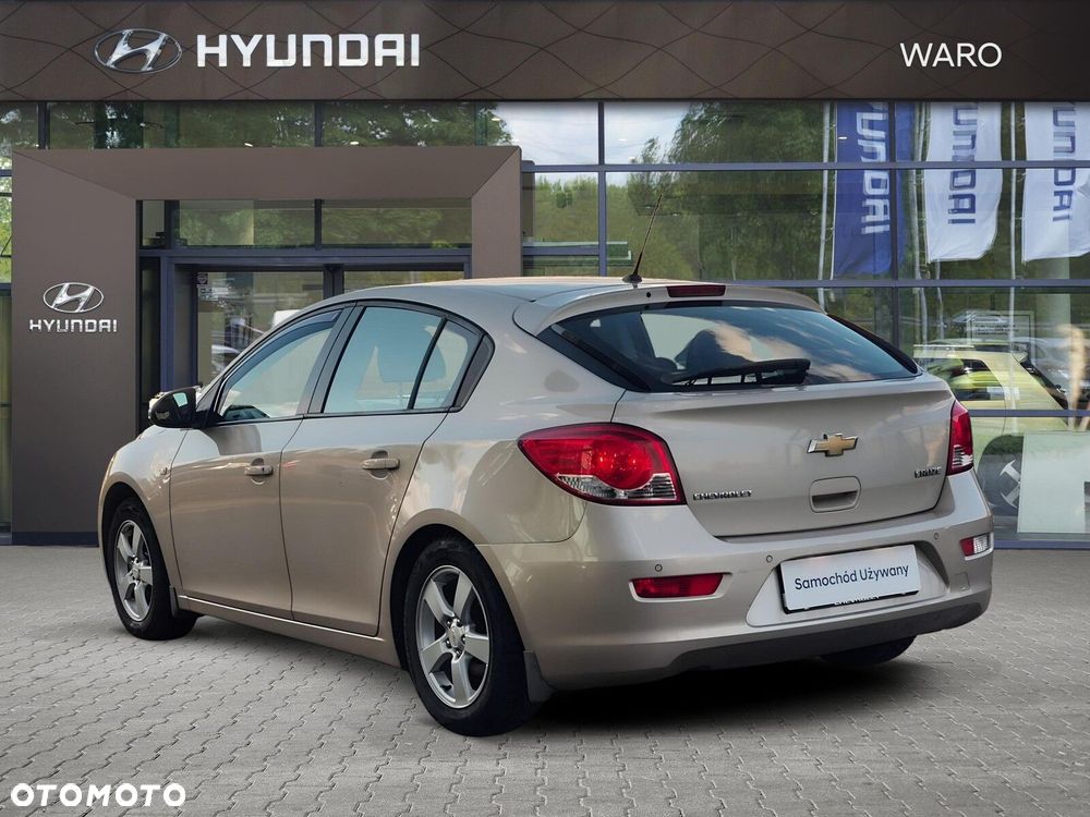 Chevrolet Cruze - 4