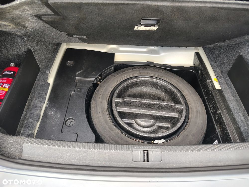 Volkswagen Passat 2.0 TDI DPF Comfortline - 22
