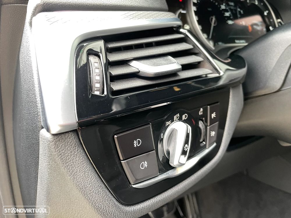 BMW 520 d Pack M Auto - 28