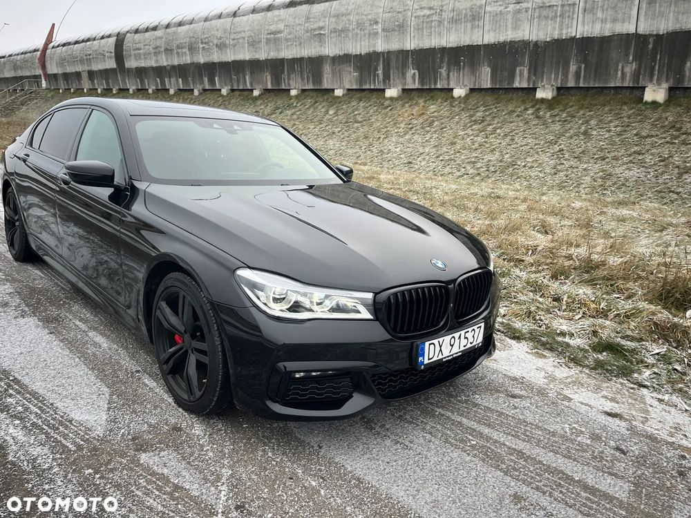 BMW Seria 7 - 37