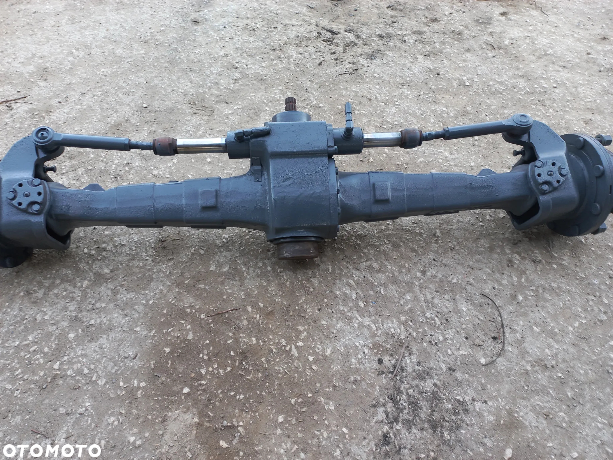 Most przedni RENAULT ceres REFERENCE axle 141509 carraro,półoś,atak,układ planetarny,zwrotnica,orzech,345,330,340,john deere 3300,320,436.303015,303016,102900,podpora mostu - 4