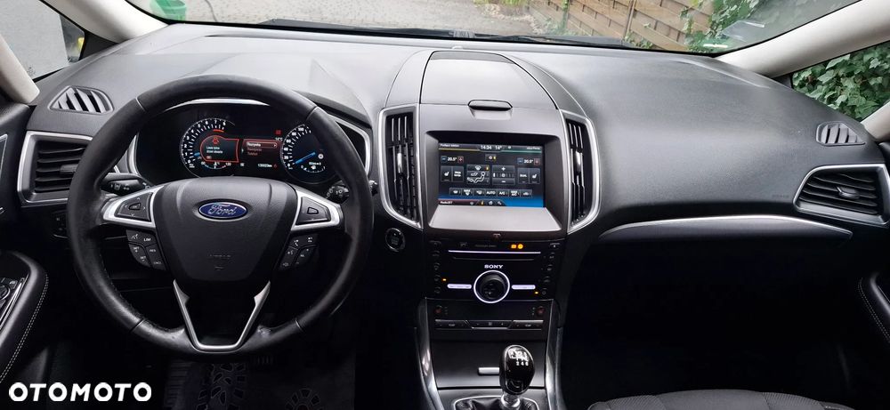 Ford S-Max - 21