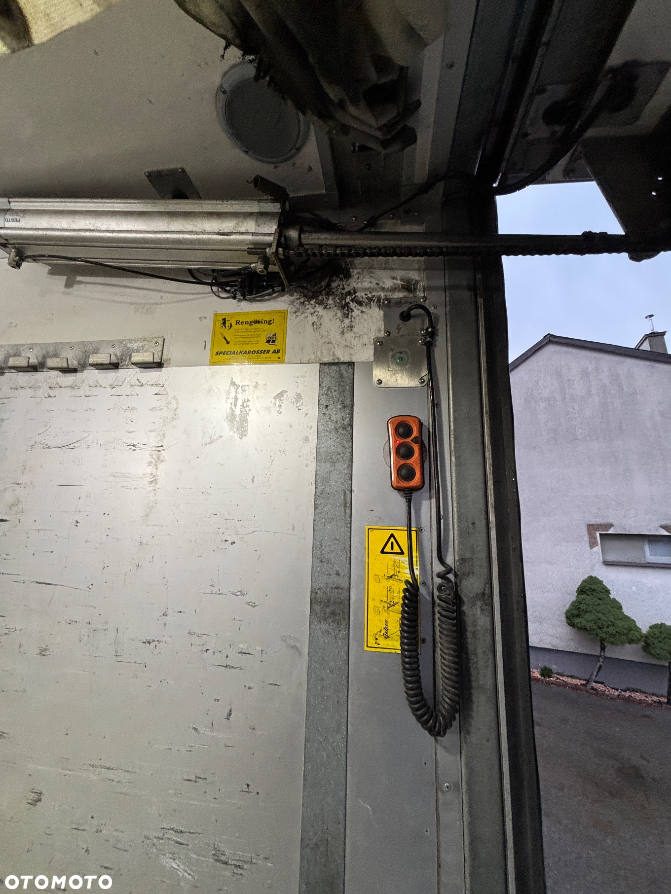 Volvo FM 330 - 12