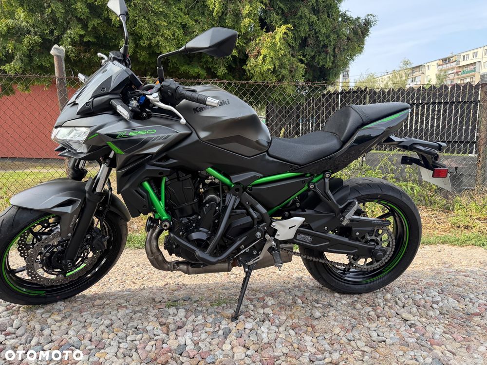 Kawasaki Z 650 - 6