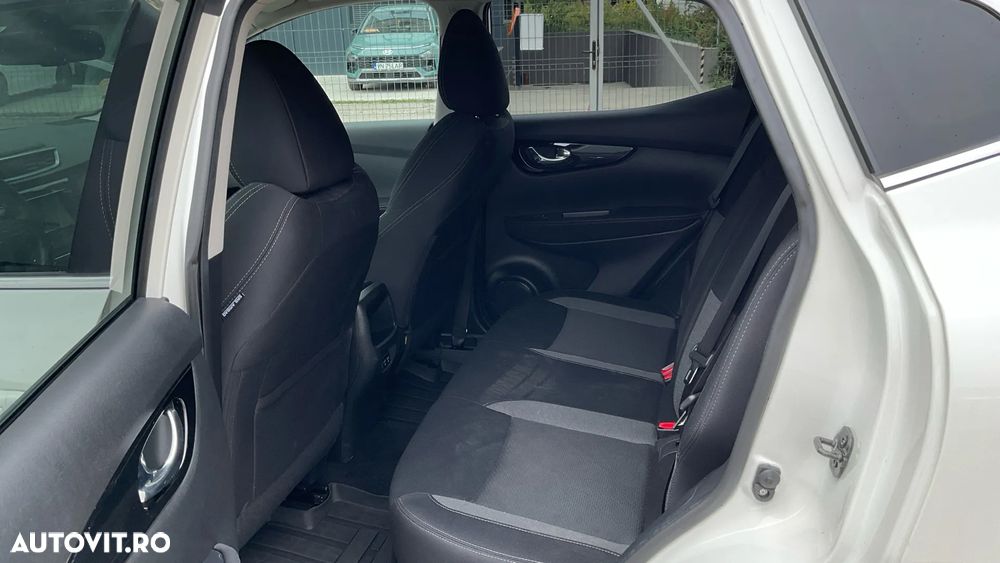 Nissan Qashqai - 12