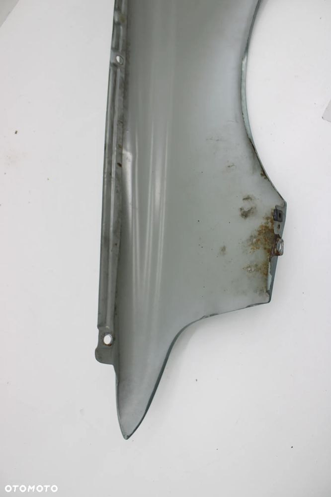Volvo V40 lift Błotnik Prawy Przód 352-22 - 7